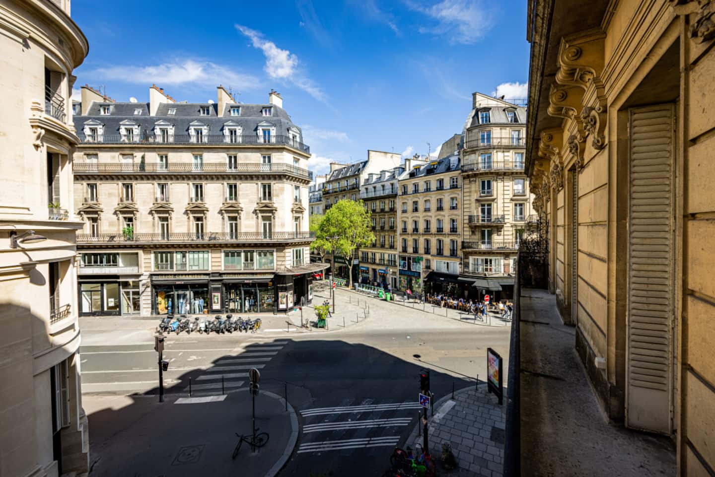 Le Palais-Royal — 2